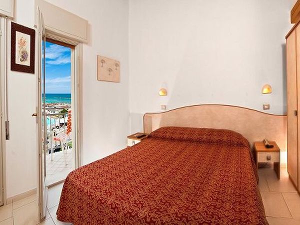 Hotel *** Saint Tropez  - foto 16561.jpg