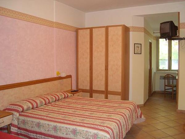 Hotel Ristorante Pineta - foto 5553.jpg