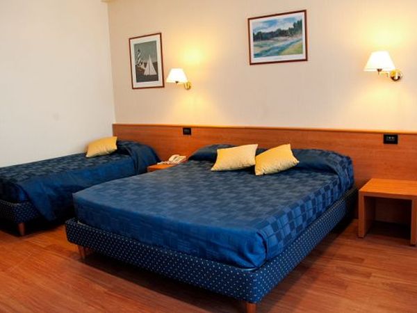 Hotel Touring - foto 21804.jpg