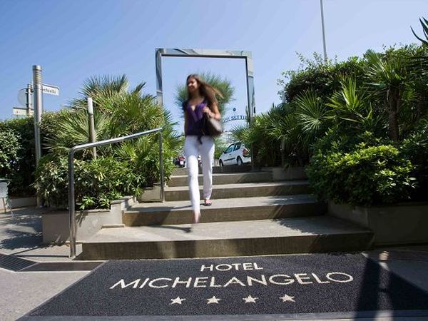 Hotel Michelangelo - foto 23245.jpg