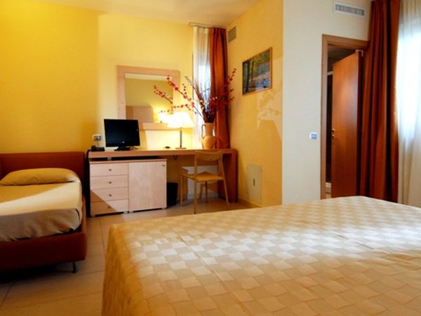 HOTEL E SUITE LE DUNE - foto 27951.jpg