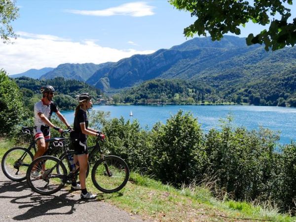Spiaggia per Cani al Lago di Ledro - foto 32229.jpg