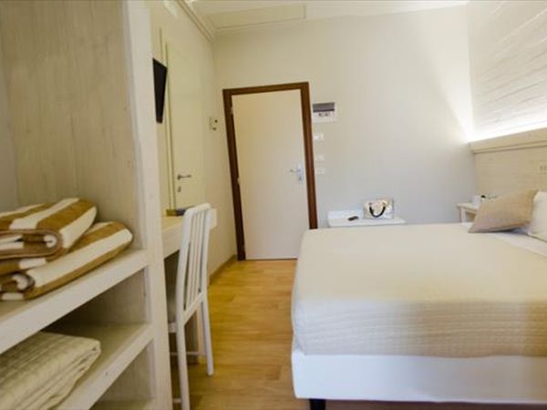 Mona Lisa Hotel - foto 33218.jpg