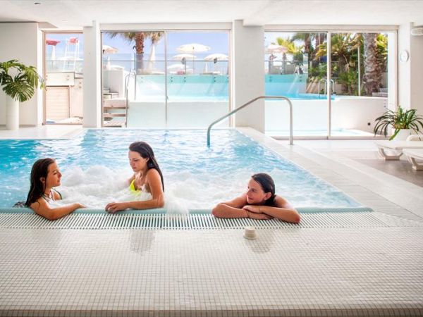 Hotel Caravelle - foto 34700.jpg