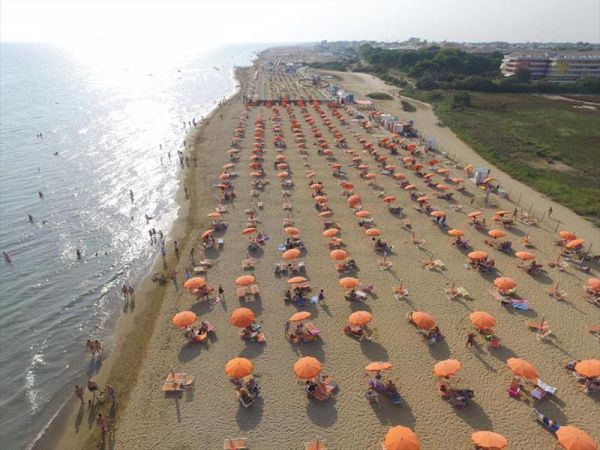 La Spiaggia di Pluto - foto 37046.jpg