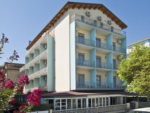 Hotel *** Saint Tropez  - foto 37396.jpg