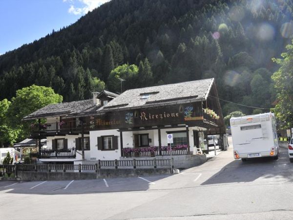 Appartamenti Parco Adamello - foto 38250.jpg