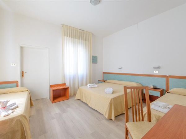 Hotel Sirena - foto 38729.jpg