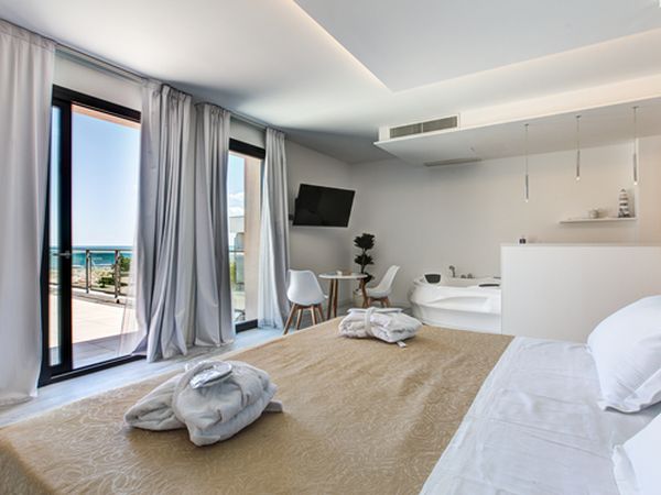 Ferretti Beach Hotel - foto 40962.jpg