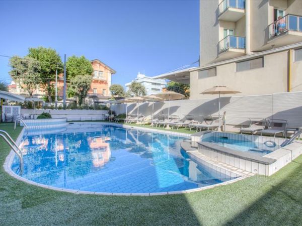 Ferretti Beach Hotel - foto 40966.jpg