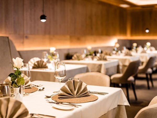 Hotel Touring Val Gardena - foto 48993.jpg