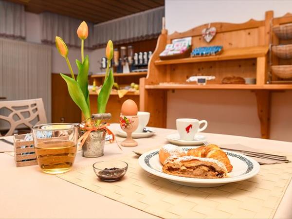 Rosa delle Dolomiti - foto 49395.jpg