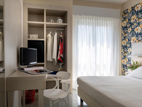 Hotel Corona - foto 50369.jpg