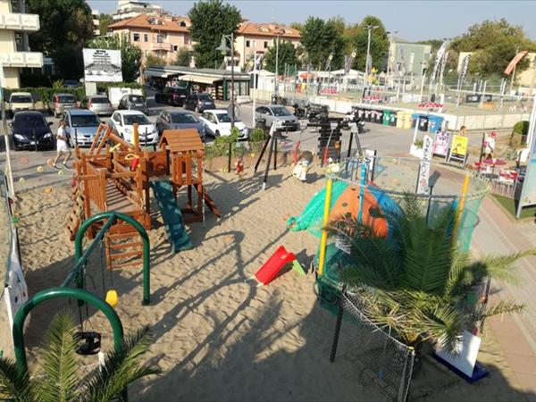 Bagno Marcello & Anna ZONA 38 - foto 52818.jpg