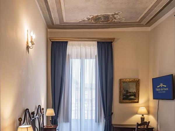 Palazzo dei Pavoni - foto 53871.jpg