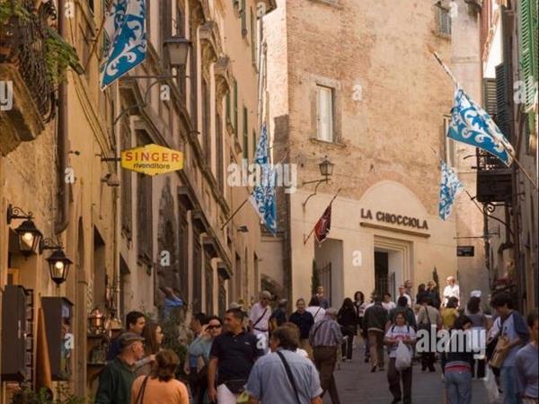 IL Corso Di Montepulciano