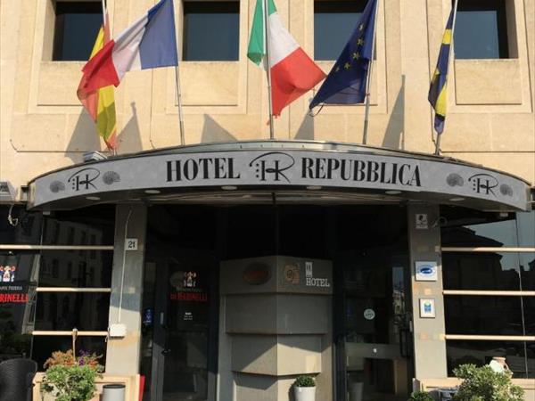 HR Hotel