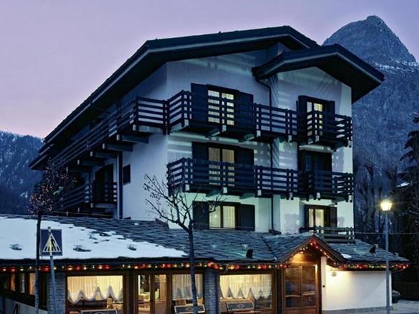 Hotel Les Jumeaux Courmayeur