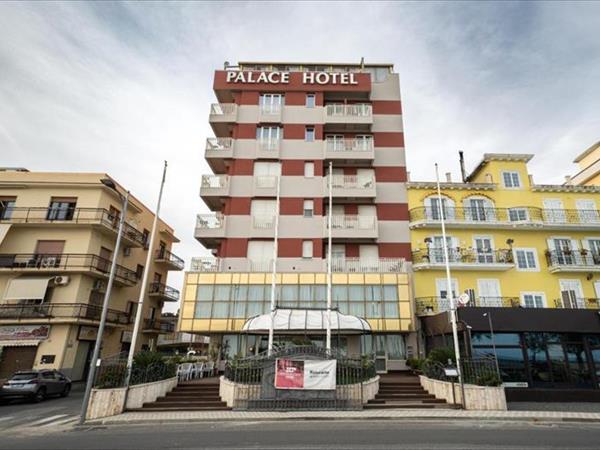 Hotel Palace