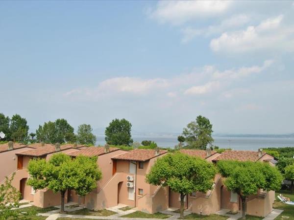 Residence Villaggio Tiglio