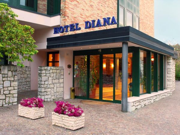 Hotel Diana