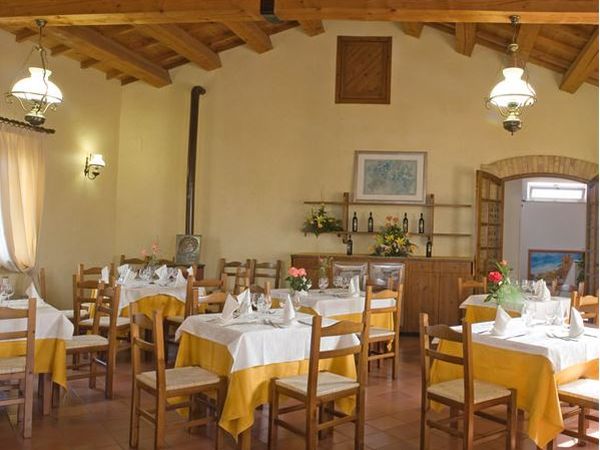 Fattoria Cerreto Ristorante Pizzeri...