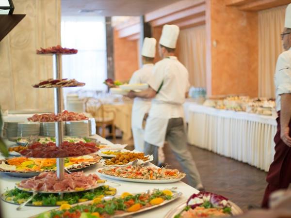 RISTORANTE Le Agavi e RISTORANTE Il Pirata - foto 8822.jpg